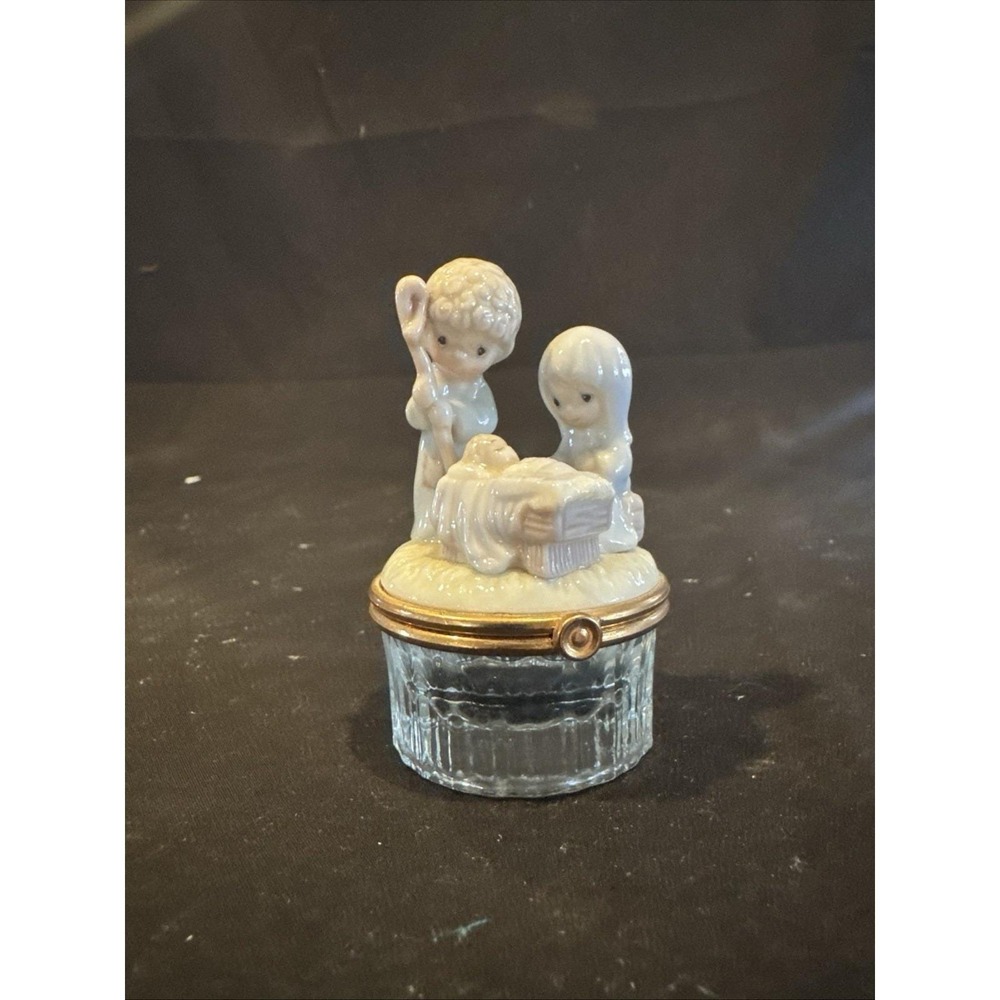 Vintage 2000 Enesco Precious Moments Nativity Hinged Ring Trinket Box